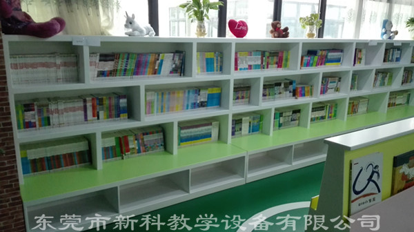 <a href='http://m.jrzfw.cn/chanpin/110-1.html' target='1' style='font-size:18px; font-weight:bold; color:#000000;'>圖書閱覽室</a>4