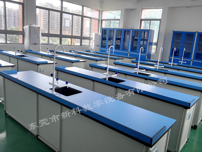 <a href='http://m.jrzfw.cn/chanpin/53-1.html' target='1' style='font-size:18px; font-weight:bold; color:#000000;'>科學實驗室</a>廠家
