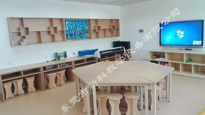 <a href='http://m.jrzfw.cn' target='1' style='font-size:14px; font-weight:bold; color:#0080ff;'>創(chuàng)客實(shí)驗(yàn)室</a>