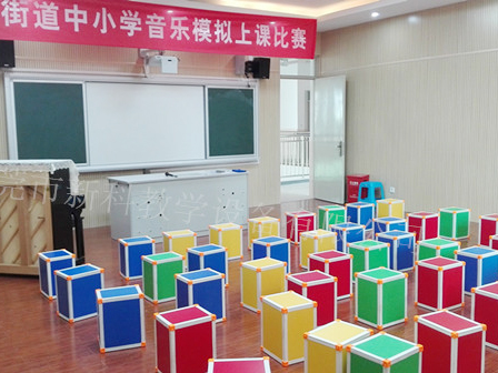 <a href='http://m.jrzfw.cn/chanpin/58-1.html' target='1' style='font-size:18px; font-weight:bold; color:#000000;'>音樂功能室</a>