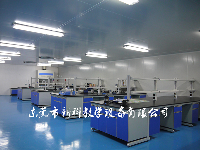 <a href='http://m.jrzfw.cn/products/63-1.html' target='1' style='font-size:18px; font-weight:bold; color:#000000;'>中央實驗臺</a>案例